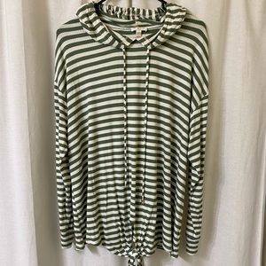 Hooded long sleeve top